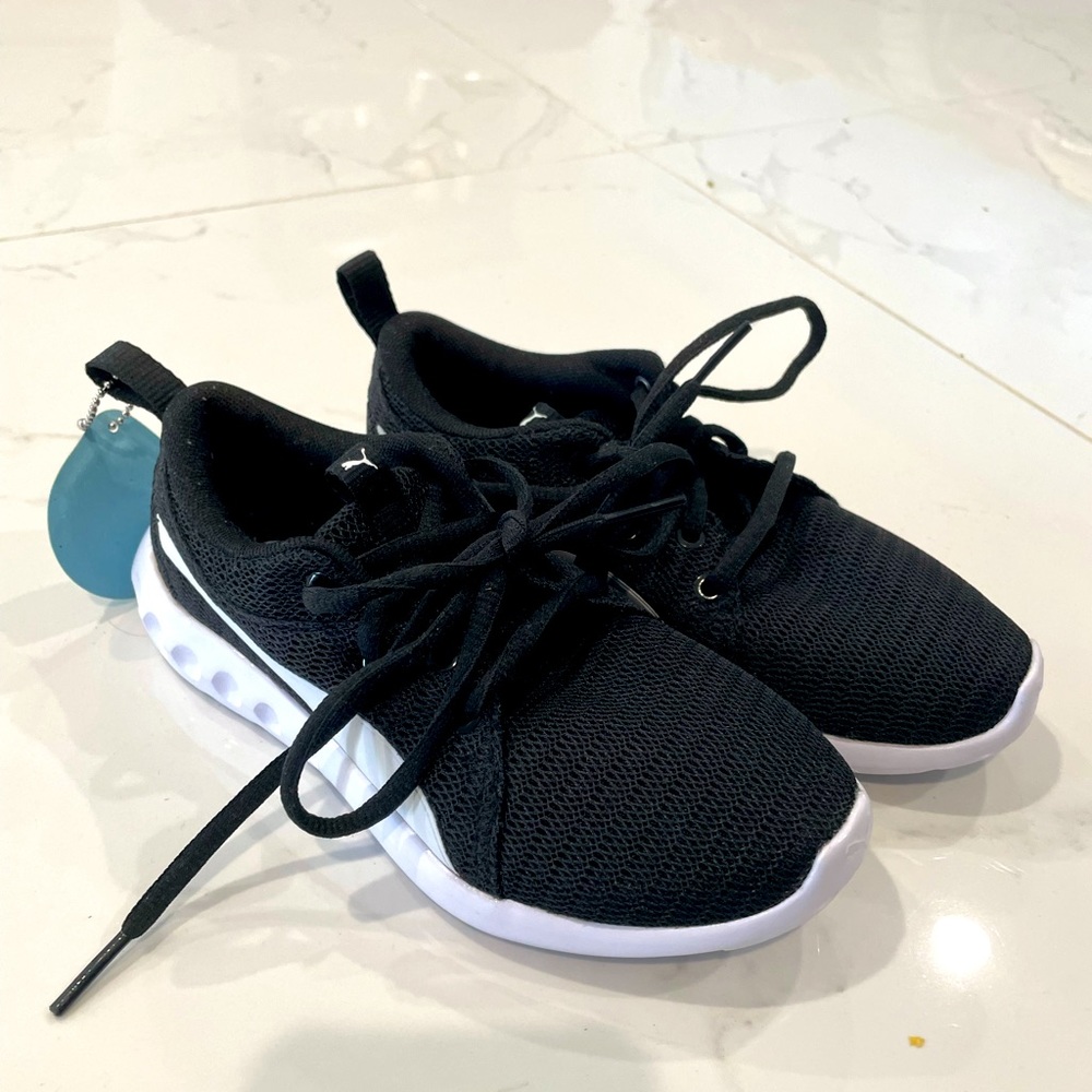 Puma tennis shoes Little Boy